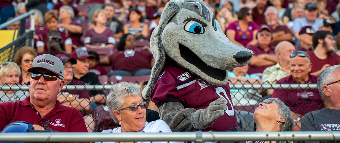 SIU Mascot visits with Fans